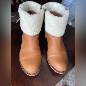 St. John’s Bay Dune bootie